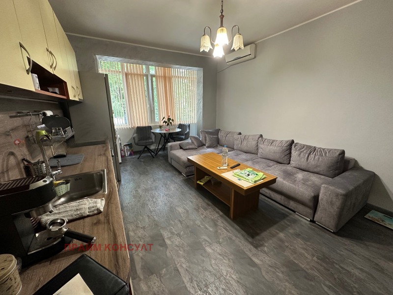 Продава 3-СТАЕН, град Пловдив, Център • 207000 € / 404856.81 лв. • 67897201 1