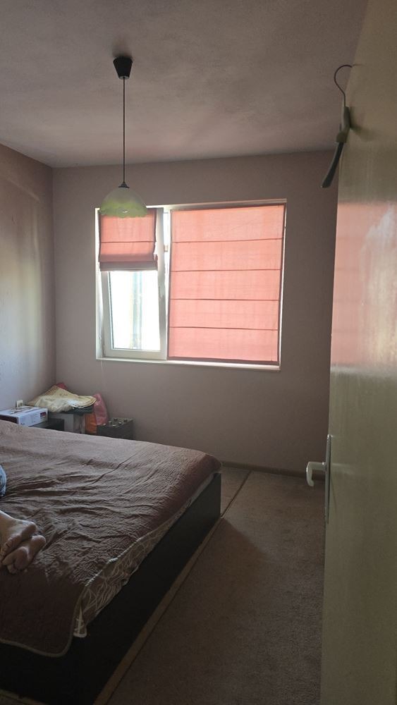 Продава ЕТАЖ ОТ КЪЩА, гр. Пловдив, Прослав, снимка 6 - Етаж от къща - 55835748