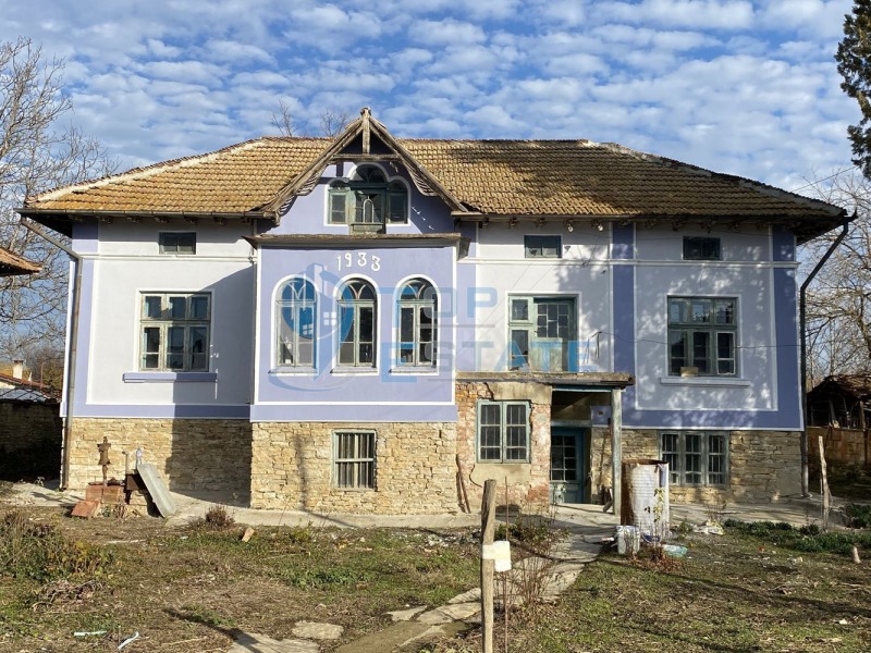 Продава  Къща област Велико Търново , с. Ресен , 194 кв.м | 95559667