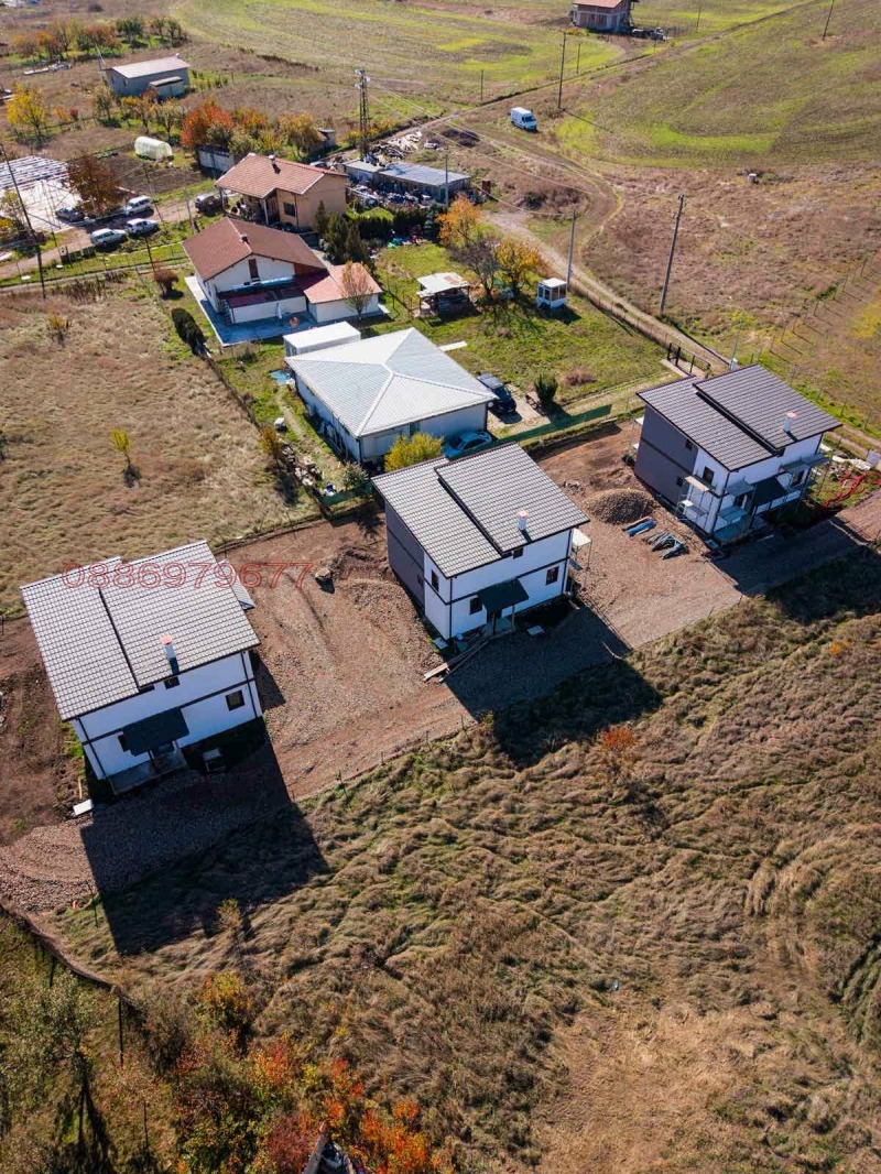 Продава КЪЩА в област София, гр. Костинброд - 156 кв.м / 240 000 € » 469 399.20 лв.