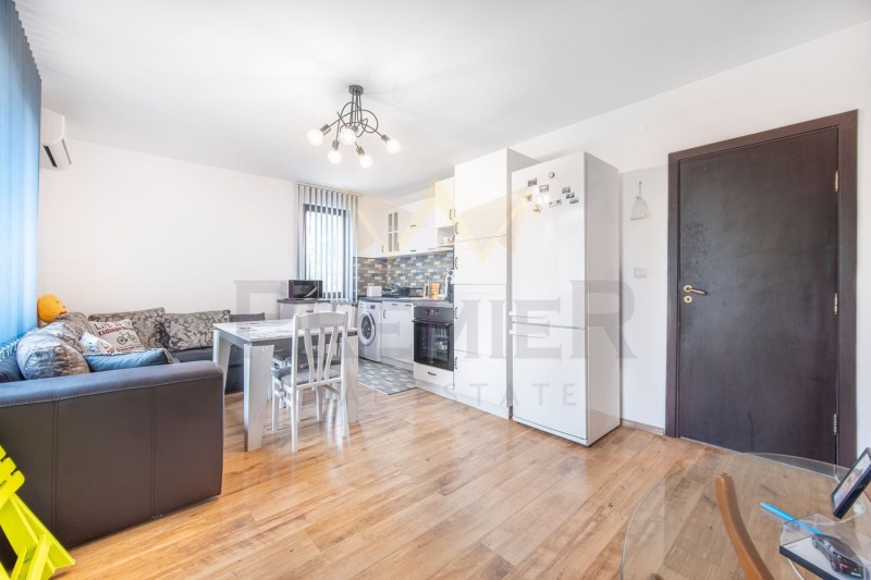 Zu verkaufen  1 Schlafzimmer Warna , m-t Alen mak , 51 qm | 49587244