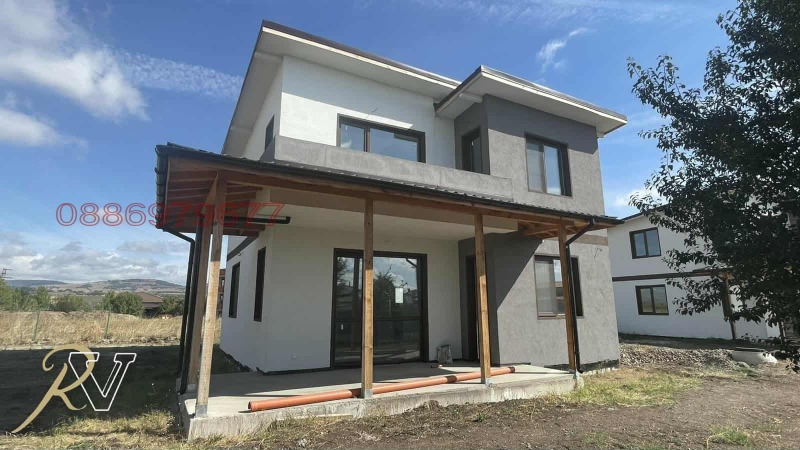 Продава КЪЩА, гр. Костинброд, област София област