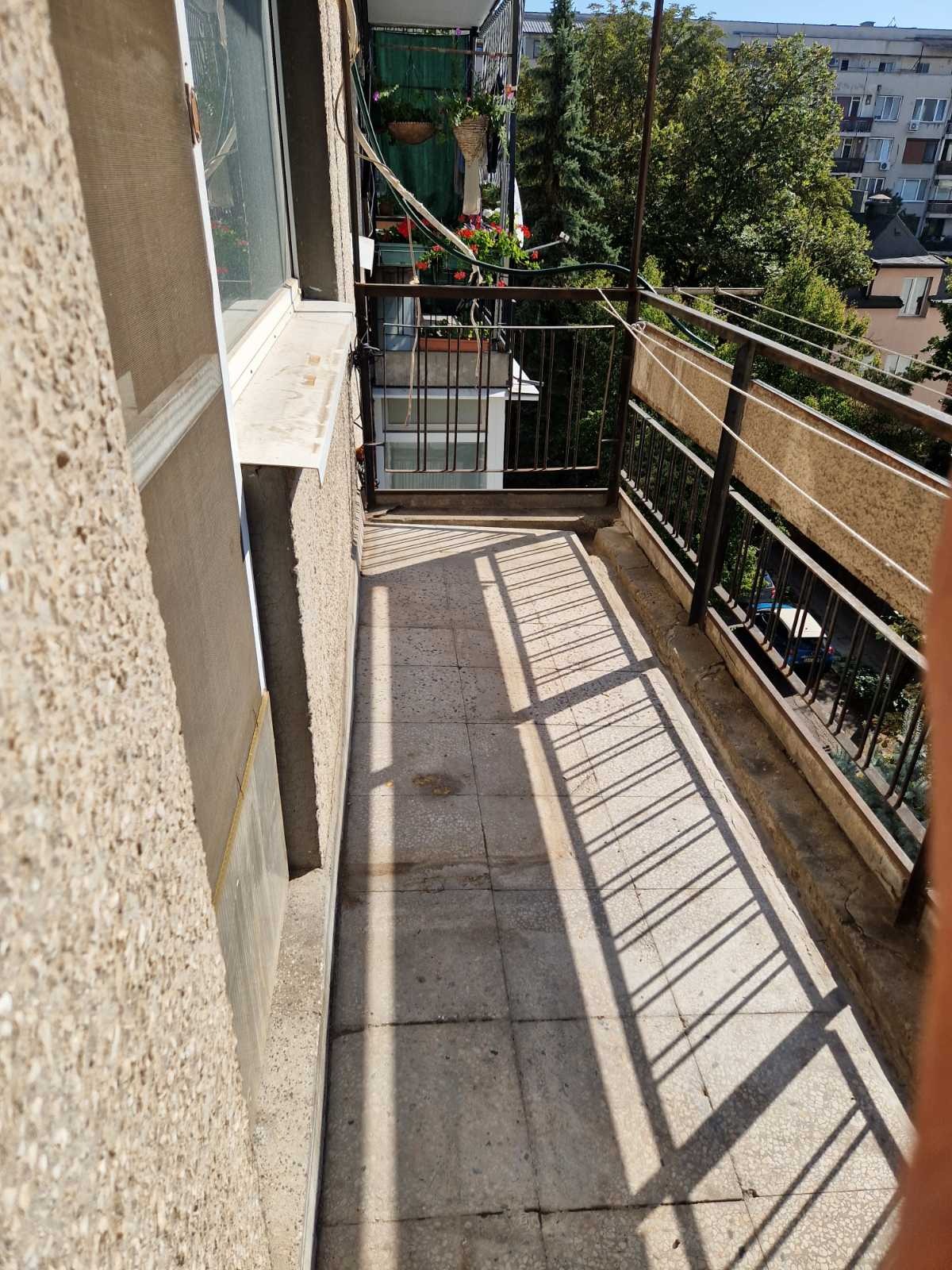 Продава 4-СТАЕН, гр. София, Лагера, снимка 9 - Апартаменти - 56078230