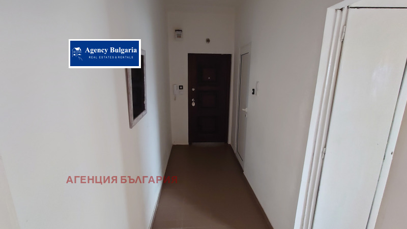 Na prodej  1 ložnice Sofia , Borovo , 57 m2 | 63468254 - obraz [2]