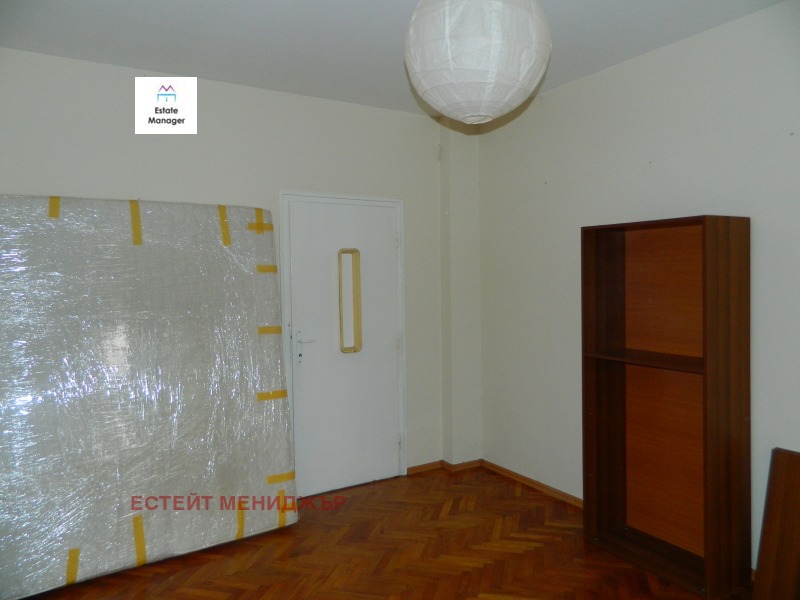 Na prodej  2 ložnice Sofia , Centar , 85 m2 | 23080402 - obraz [4]