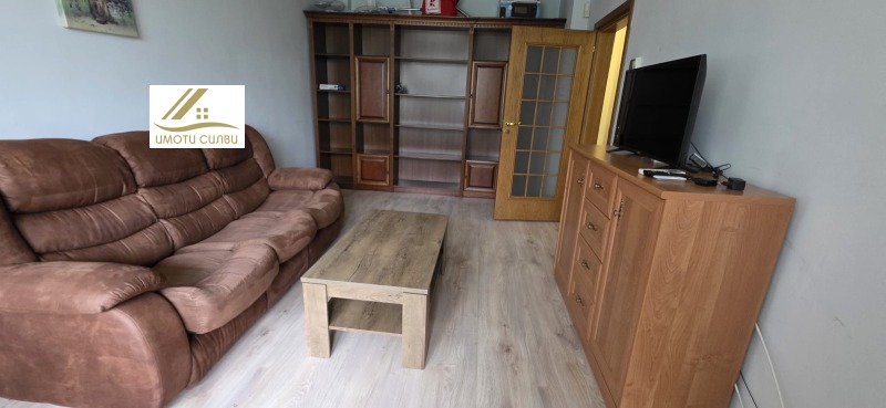 Продава 3-СТАЕН, гр. Плевен, Идеален център, снимка 2 - Апартаменти - 52364172