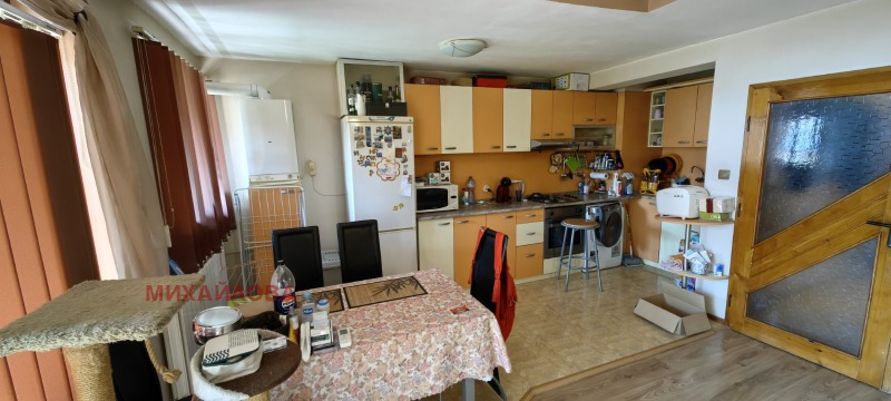 Eladó  Bérlakás Stara Zagora , Ajazmoto , 145 négyzetméter | 98935495 - kép [3]