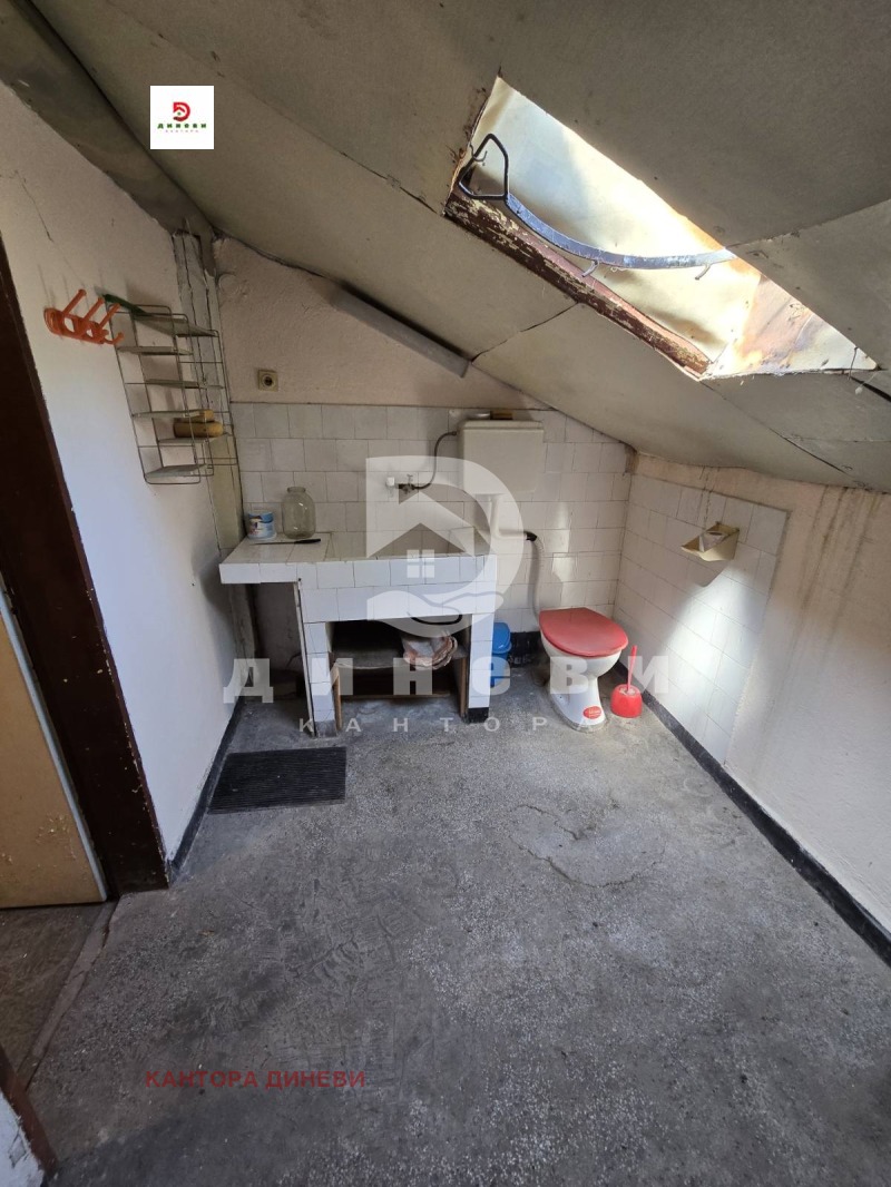Продава  Етаж от къща град Стара Загора , Аязмото , 188 кв.м | 63699173 - изображение [12]