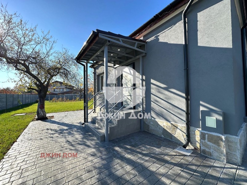 Продава КЪЩА, с. Гюльовца, област Бургас, снимка 2 - Къщи - 52632821