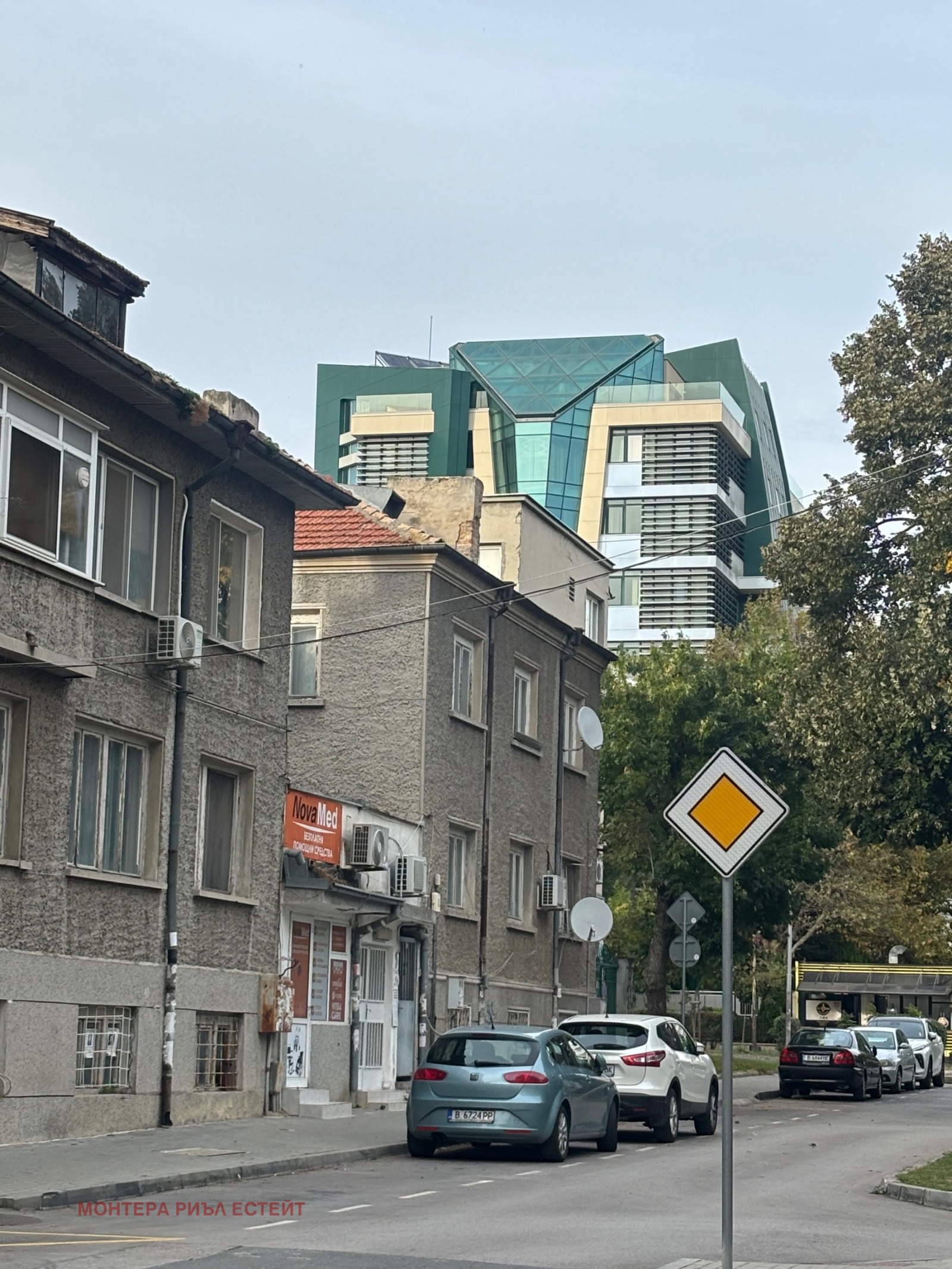 Продава 1-СТАЕН, гр. Варна, Окръжна болница-Генерали