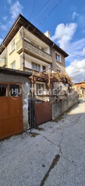 Hus Rudozem, region Smolyan 1