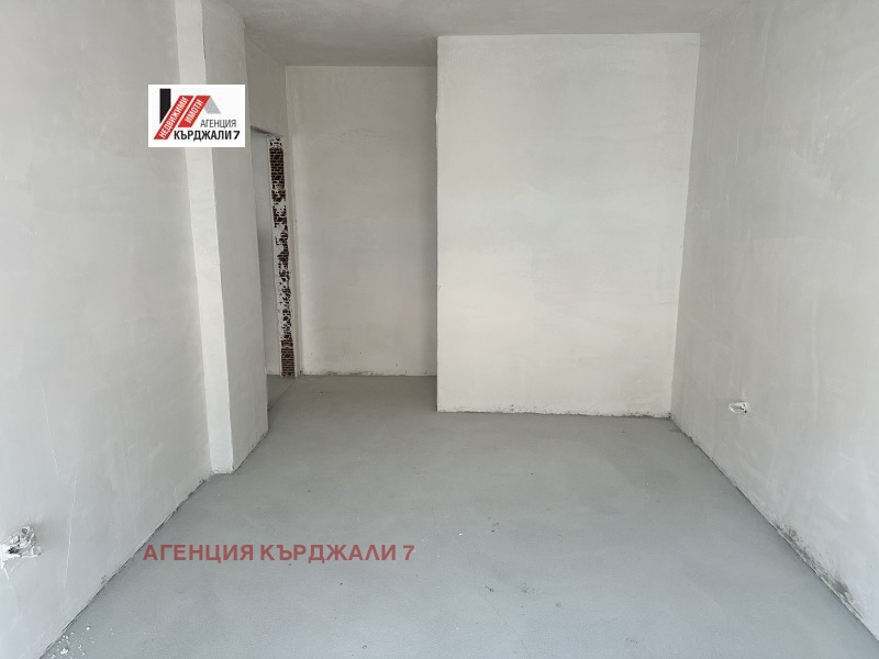 Na sprzedaż  2 sypialnie Kardżali , Wazrożdenci , 100 mkw | 35682209 - obraz [11]