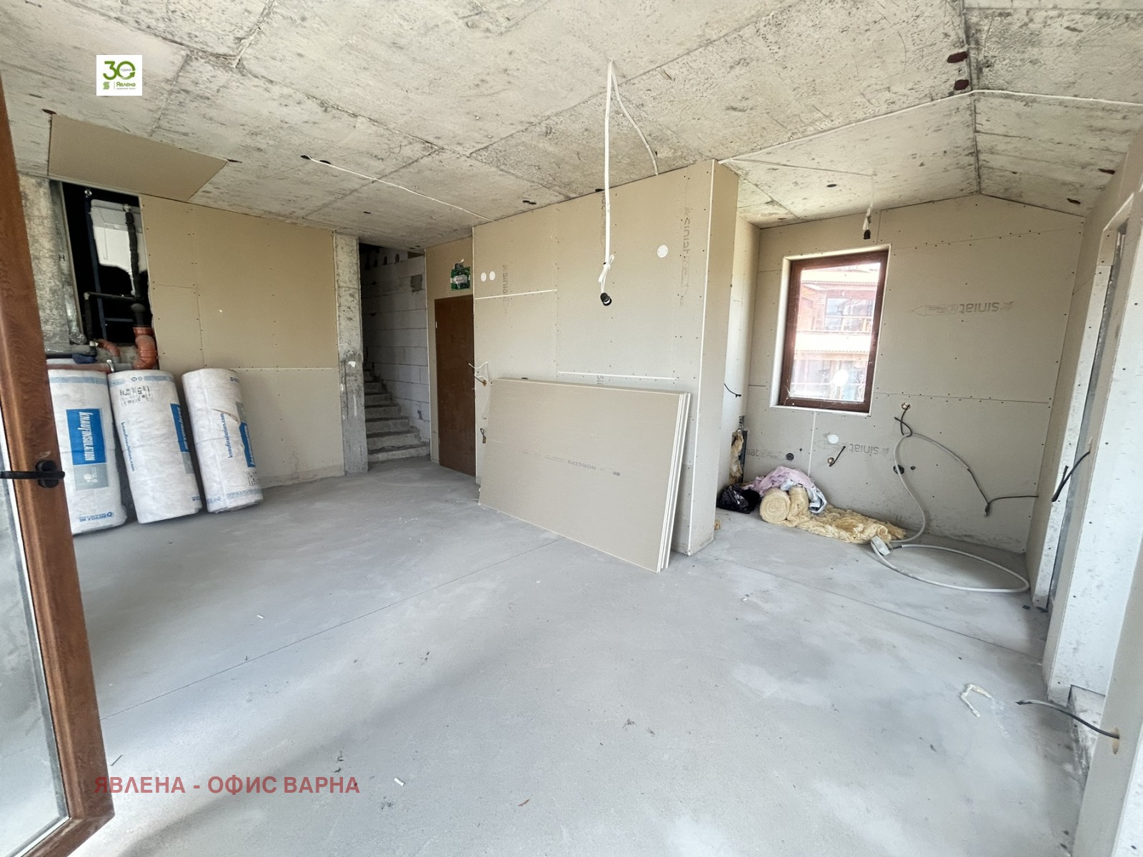 Продава МНОГОСТАЕН, гр. Балчик, област Добрич, снимка 5 - Апартаменти - 54942060