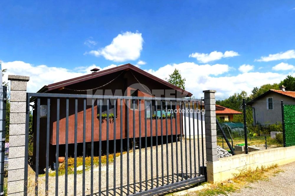Продава КЪЩА, гр. София, с. Лозен