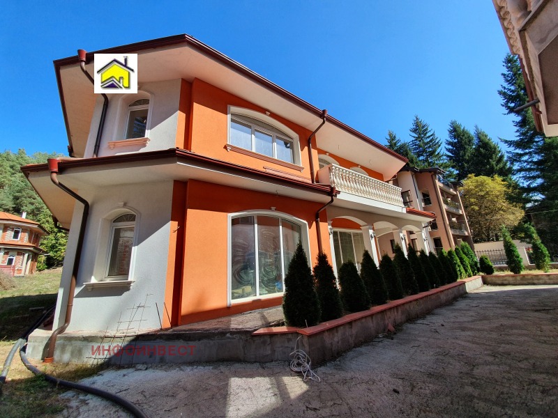 Продава ВИЛНО СЕЛИЩЕ в област Пазарджик, гр. Велинград - 1500 кв.м / 2 000 000 € » 3 911 660.00 лв., ИНФОИНВЕСТ