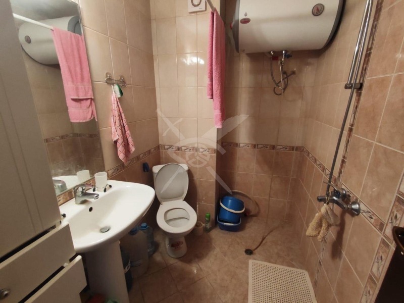 Till salu  1 sovrum region Burgas , Sveti Vlas , 67 kvm | 31552394 - bild [4]