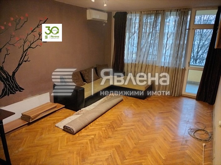 Продава 4-СТАЕН, гр. Варна, Лятно кино Тракия, снимка 1 - Aпартаменти - 48722655