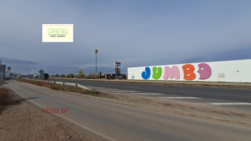 Продава ПАРЦЕЛ в град София, Летище София - 35900 кв.м / 4 990 100 € » 9 759 787.28 лв., ЛЕНД БГ