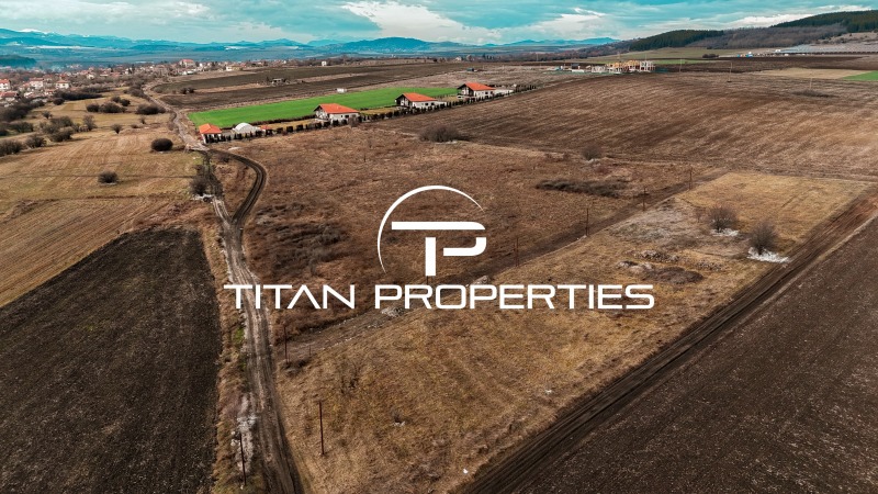 Продава ПАРЦЕЛ в област София, с. Алдомировци - 580 кв.м / 34 800 € » 68 062.88 лв., ТИТАН ПРОПЪРТИС РЕНТ