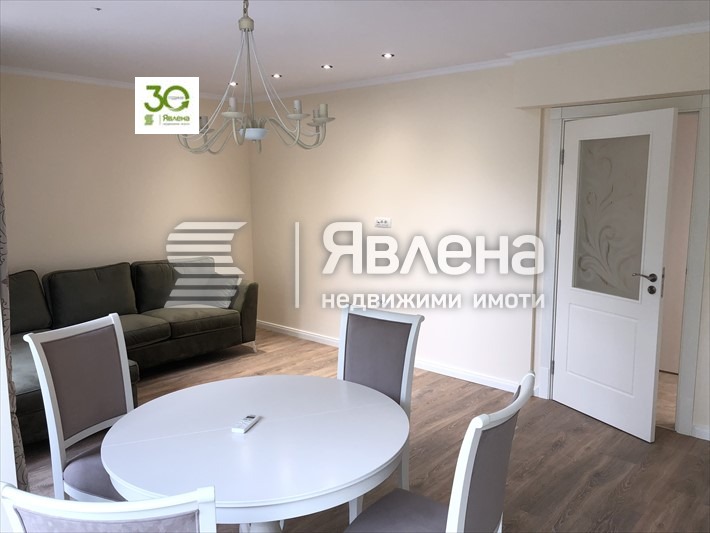 Продава 3-СТАЕН, гр. Варна, Център, снимка 8 - Aпартаменти - 48951784