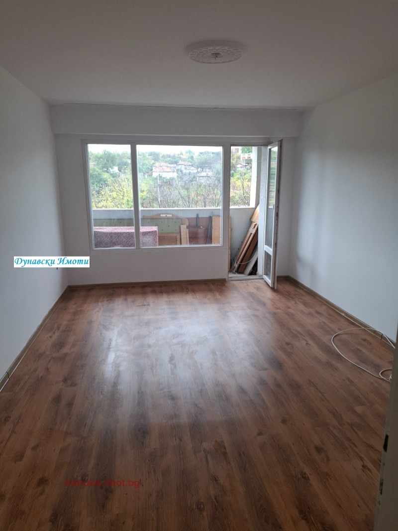 Продава 3-СТАЕН, гр. Русе, Родина 2, снимка 3 - Апартаменти - 53041431