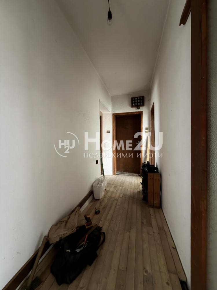 Продава ЕТАЖ ОТ КЪЩА, гр. Пловдив, Прослав, снимка 4 - Етаж от къща - 54830204