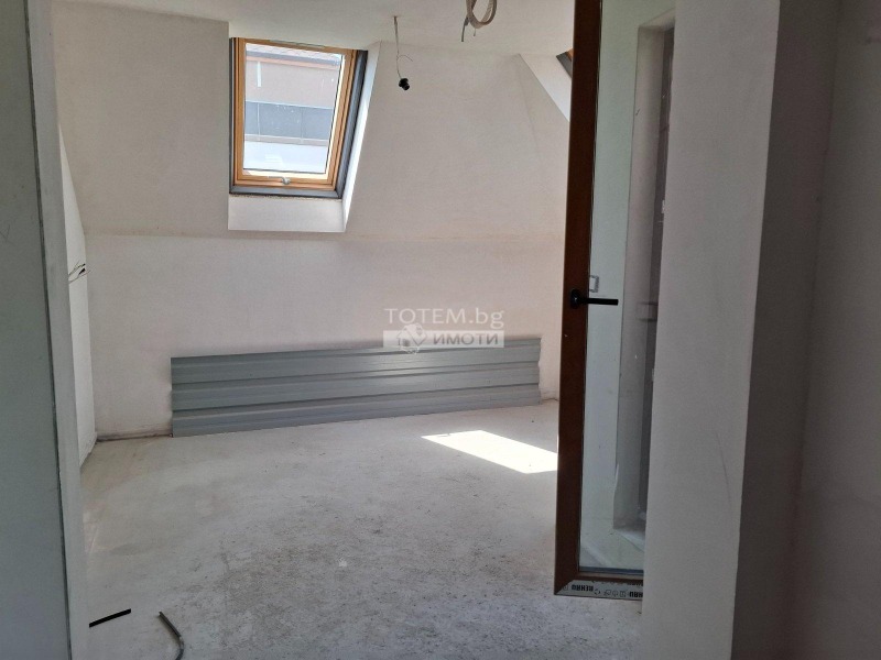 Продава  2-стаен град София , Надежда 3 , 121 кв.м | 90013494 - изображение [10]