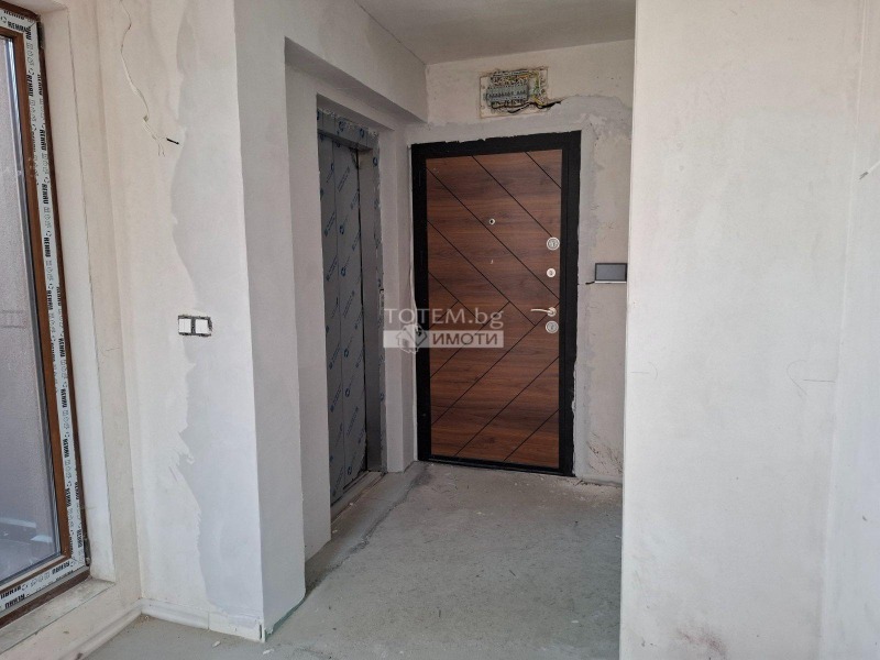 Продава  2-стаен град София , Надежда 3 , 121 кв.м | 90013494 - изображение [8]