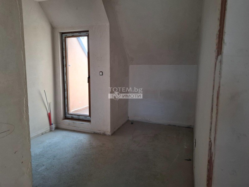 Продава  2-стаен град София , Надежда 3 , 121 кв.м | 90013494 - изображение [12]