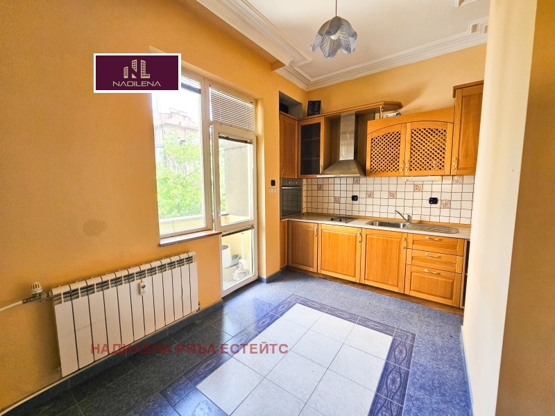 De vânzare  2 dormitoare Sofia , Țentâr , 102 mp | 30998493 - imagine [2]