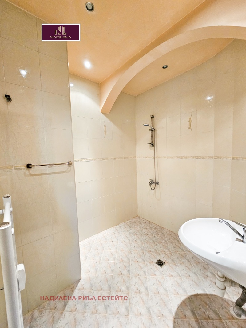 De vânzare  2 dormitoare Sofia , Țentâr , 102 mp | 30998493 - imagine [14]
