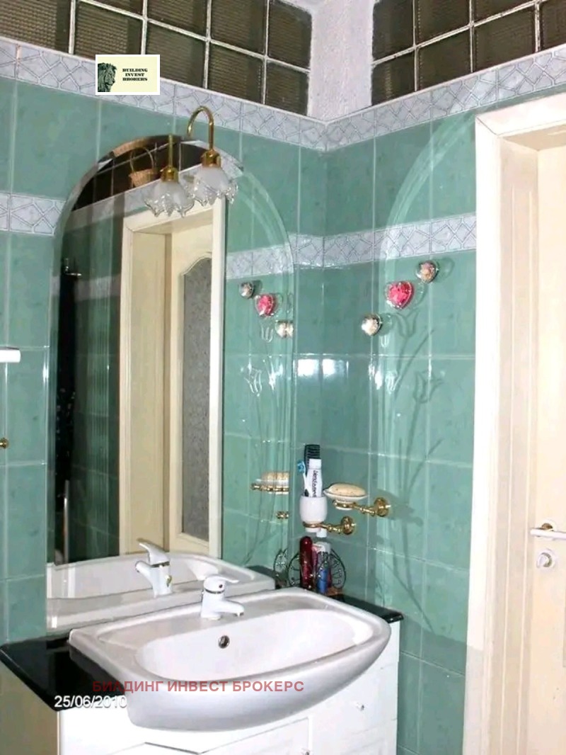 Продава 3-СТАЕН, гр. София, Оборище, снимка 5 - Апартаменти - 53171704