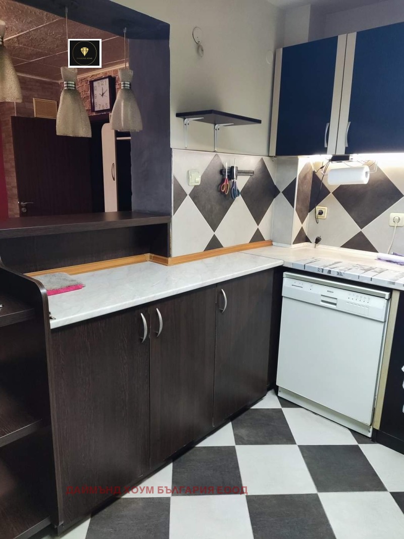 In vendita  3 camere da letto Plovdiv , Tsentar , 102 mq | 67997724 - Immagine [2]