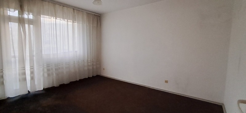 Продава МНОГОСТАЕН, гр. Шумен, Добруджански, снимка 4 - Апартаменти - 52412835