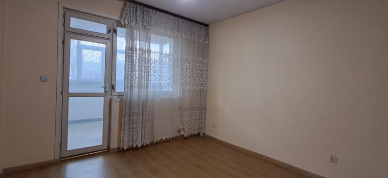 Продава МНОГОСТАЕН, гр. Шумен, Добруджански, снимка 6 - Апартаменти - 52412835