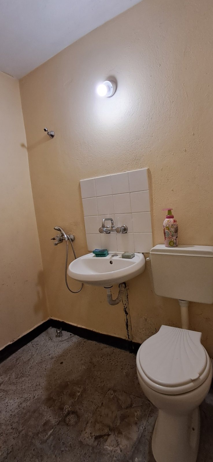 Продава МНОГОСТАЕН, гр. Шумен, Добруджански, снимка 9 - Апартаменти - 52412835