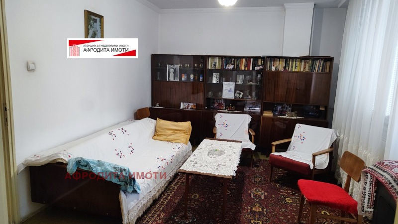À vendre  2 chambres Stara Zagora , Tri tchoutchoura - tsentar , 77 m² | 18138399