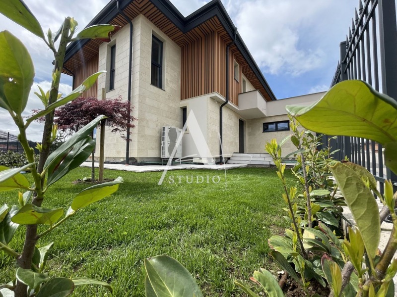 Eladó  Ház Sofia , Bojana , 308 négyzetméter | 69547965 - kép [3]