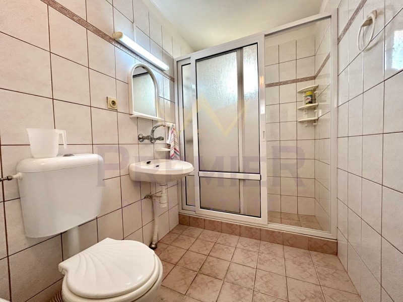 Продава КЪЩА, гр. Балчик, област Добрич, снимка 13 - Къщи - 53085922