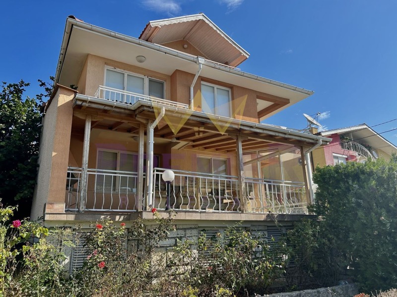 Продава КЪЩА, гр. Балчик, област Добрич, снимка 2 - Къщи - 53085922