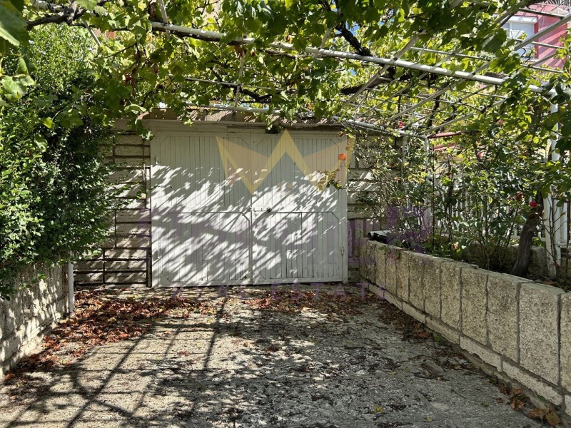 Продава КЪЩА, гр. Балчик, област Добрич, снимка 14 - Къщи - 53085922