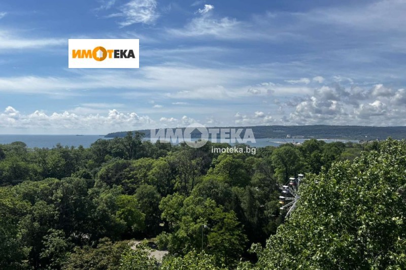 Продава  3-стаен град Варна , Спортна зала , 125 кв.м | 59054569