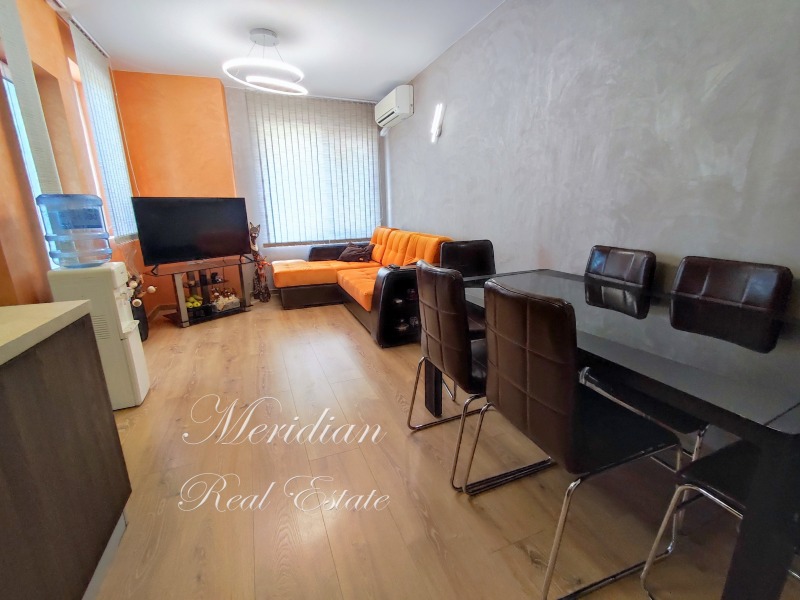 In vendita  2 camere da letto Dobrich , Tsentar , 90 mq | 96752326 - Immagine [2]