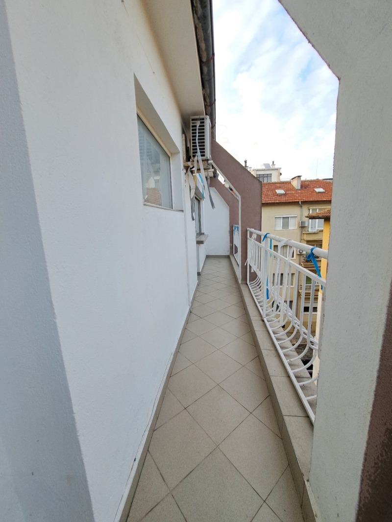 Продава МЕЗОНЕТ, гр. Бургас, Център, снимка 8 - Апартаменти - 52371750