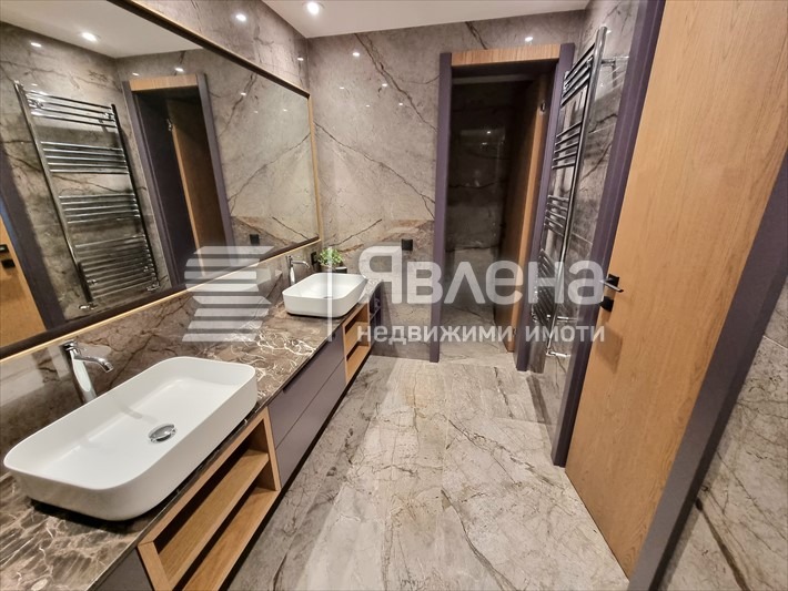 Продава КЪЩА, гр. София, в.з.Малинова долина, снимка 12 - Къщи - 47612557