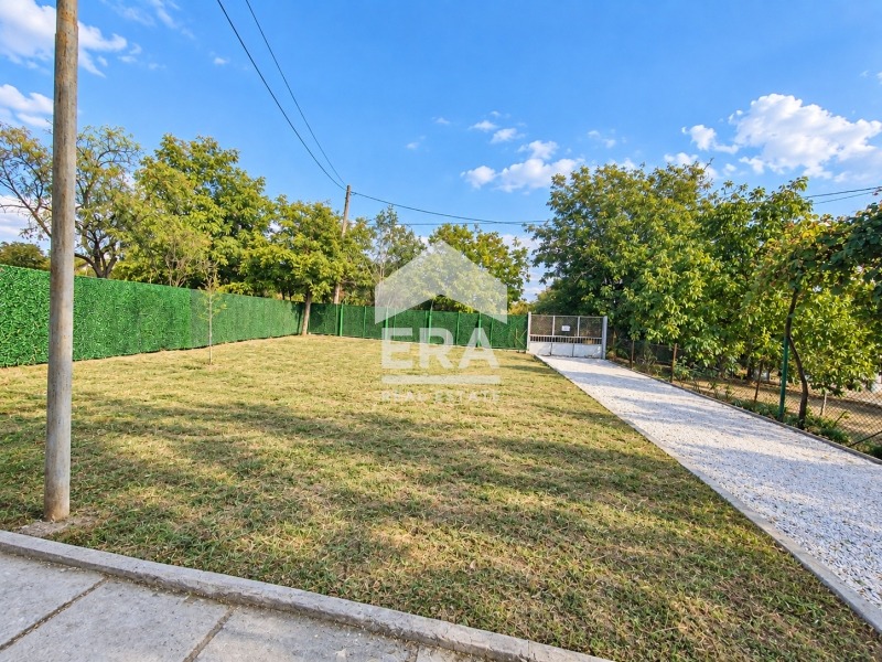 Продава КЪЩА, гр. Хасково, Промишлена зона - Юг, снимка 15 - Къщи - 55973910