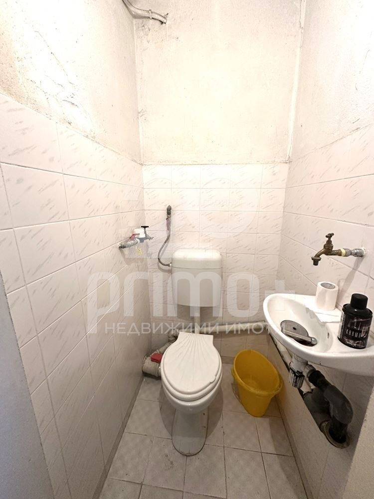 Продава МАГАЗИН, гр. Велико Търново, Център, снимка 3 - Магазини - 52847609