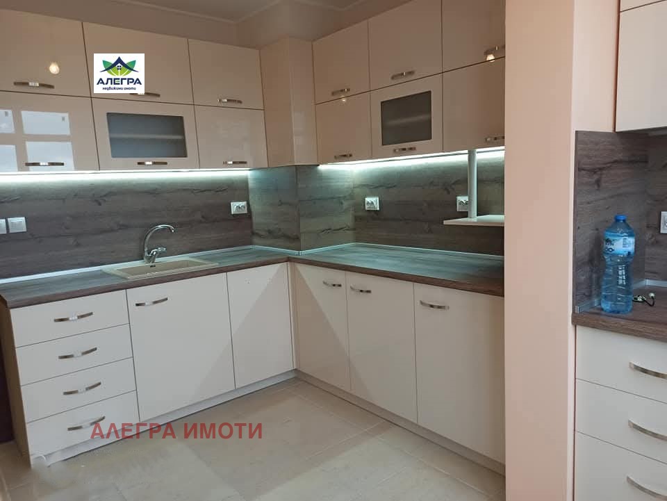 Продава 2-СТАЕН, гр. Пазарджик, Изток, снимка 3 - Апартаменти - 53888458