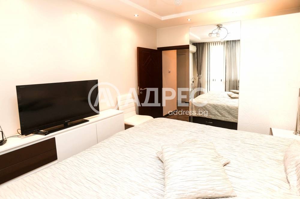 Продава 3-СТАЕН, гр. София, Център, снимка 9 - Апартаменти - 54408539