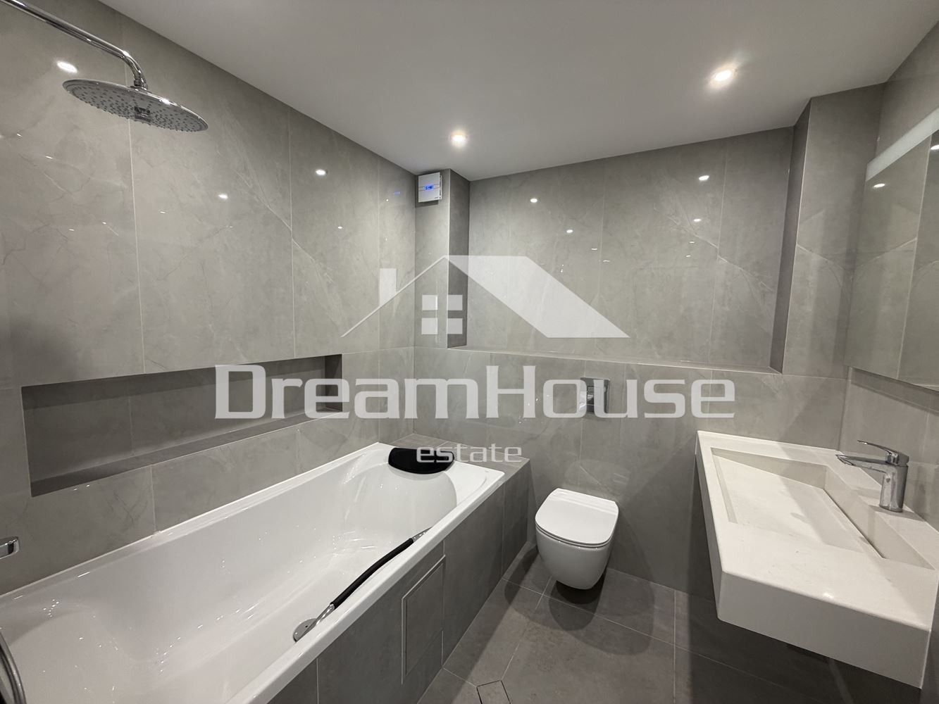 Продава МНОГОСТАЕН, гр. Пловдив, Южен, снимка 9 - Апартаменти - 56071059